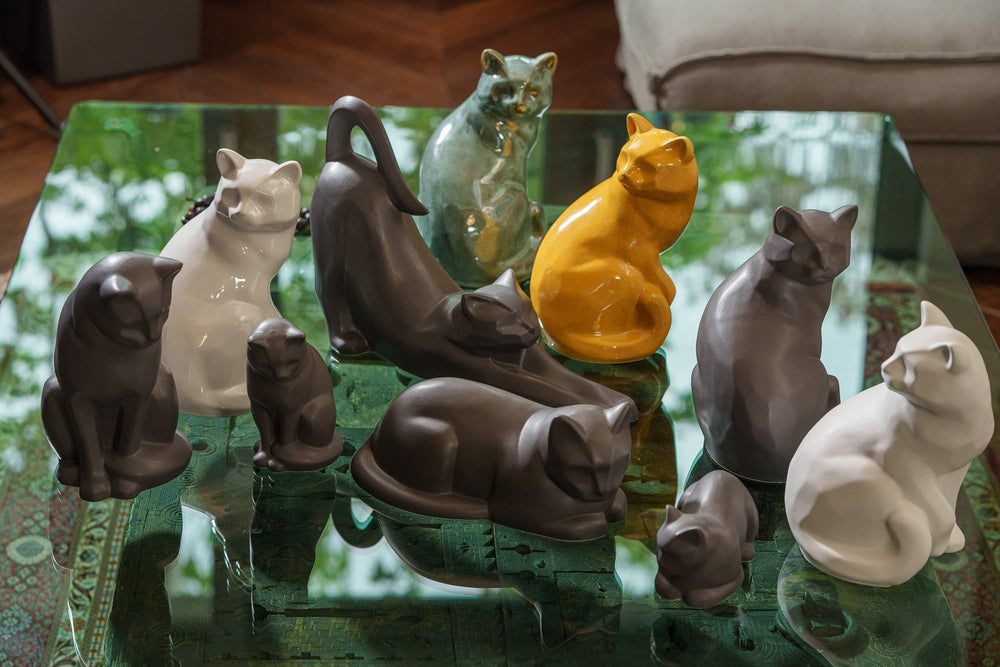 Pulvis cat urn collection
